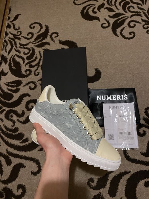 Кросівки Numeris {42}