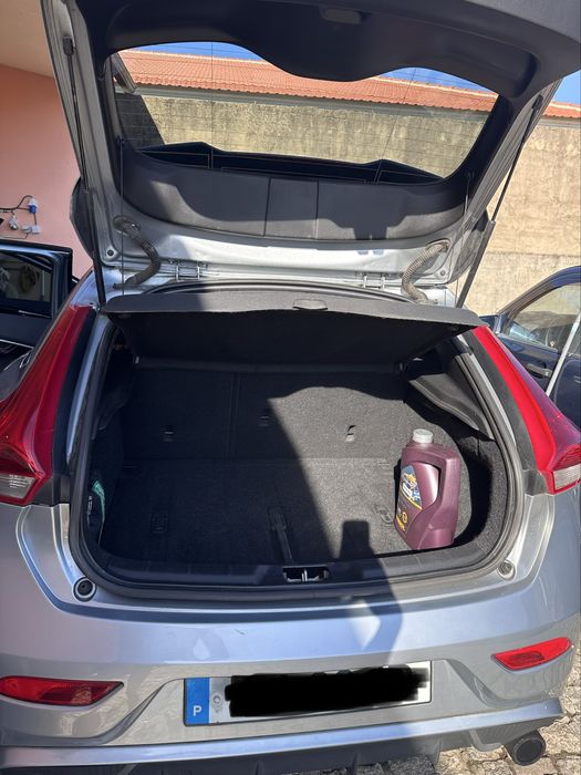 Volvo V40 1.6 D2 R-Design