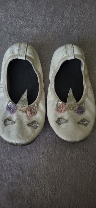 Чешки для дівчинки