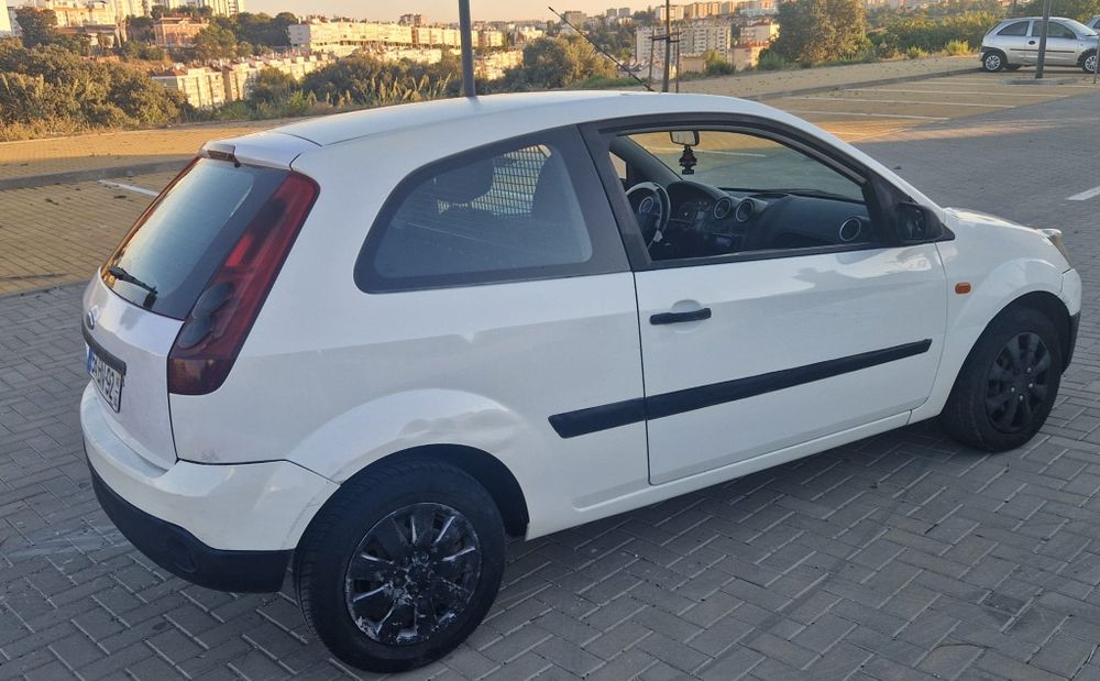 Ford fiesta 1.4 tdci ano 2006 impecável