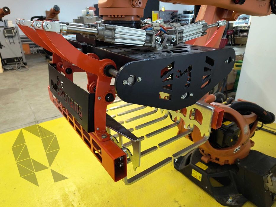 Tani robot do paletyzacji worków / Paletyzacja worków robotem KUKA