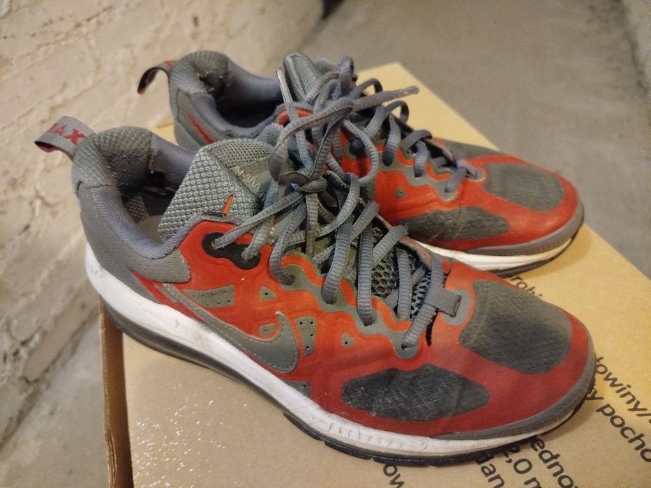 Buty Nike Air Max Genome r. 40