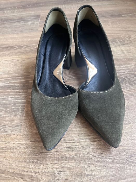 Туфлі жіночі замшевв