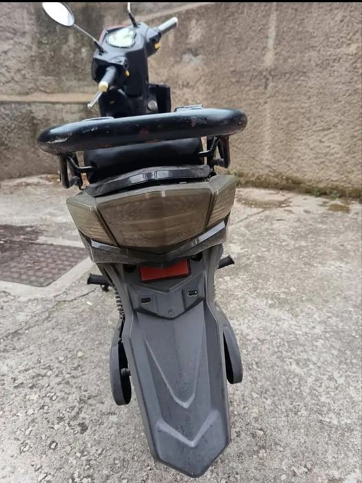 Scooter elétrica