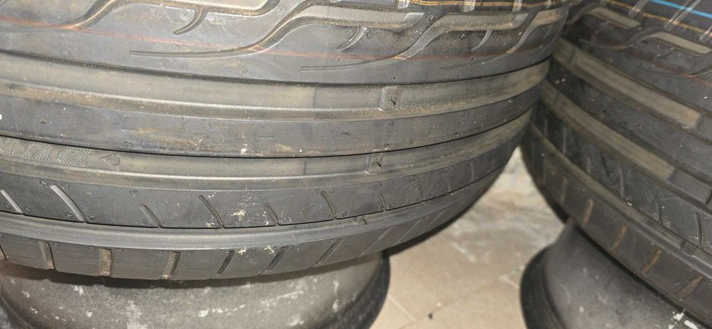 Jantes 17" + 2 Pneus Dunlop Novos