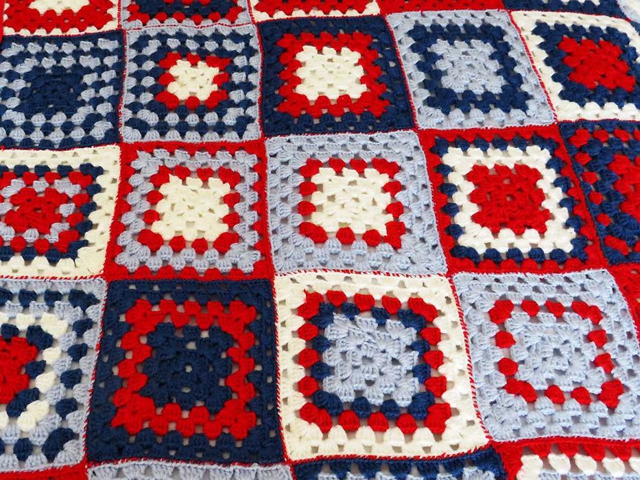 Manta colorida feita à mão