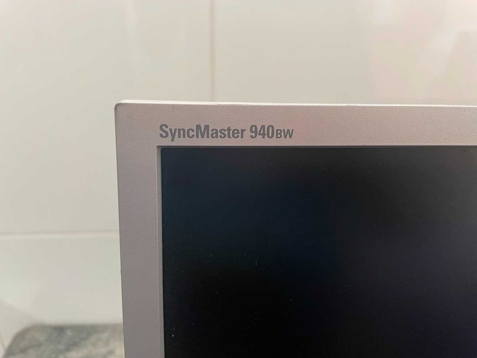 Samsung SyncMaster 940BW 19" Dual Monitor Set64297754592515121