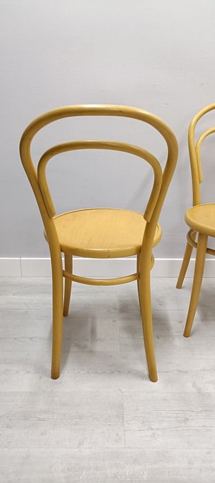 Krzesła drewniane a 14 jak Thonet Fameg Radomsko  bardzo ładne