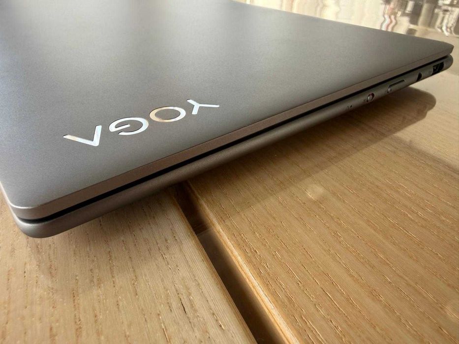 Lenovo Yoga Slim 7 14IMH9 | Intel Core Ultra 7 | 16GB RAM | 512GB SSD | OLED | Como Novo + Rato e Bolsa Lenovo