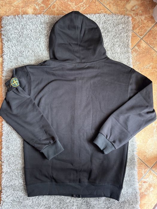 Casaco Stone Island Preto com Capuz