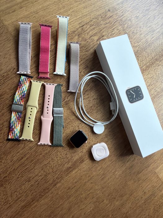 Apple Watch series 5 Gold Aluminium 40 mm