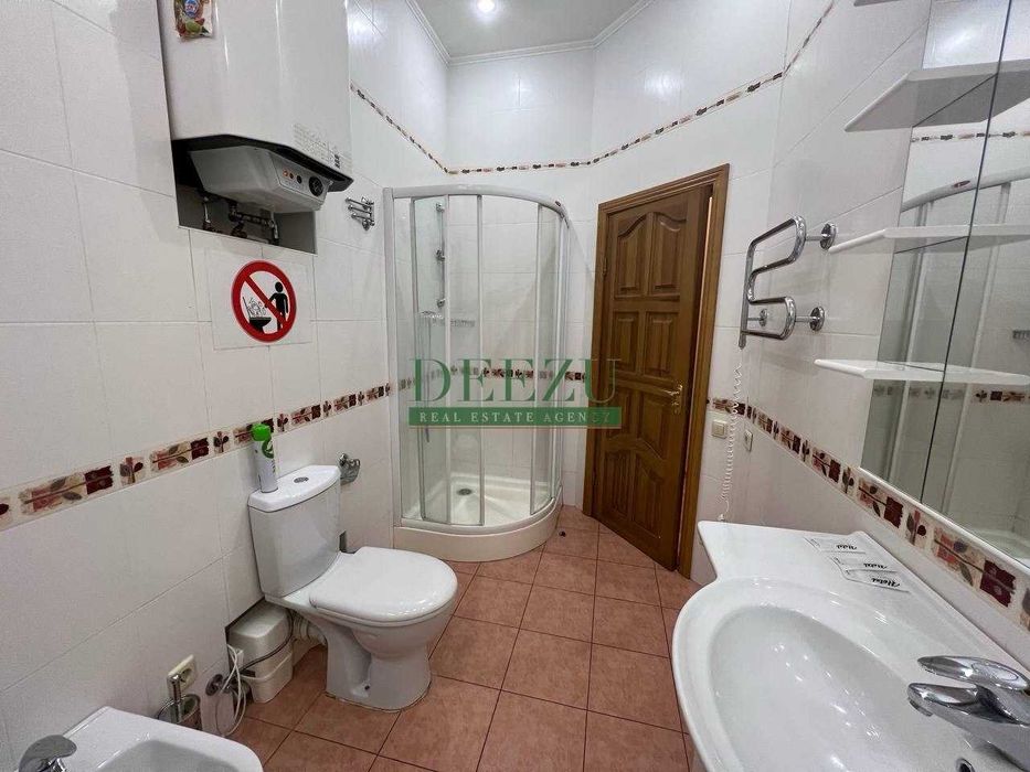 Продаж 2к.квартири 110м2  вул. Хрещатик 15, Пасаж