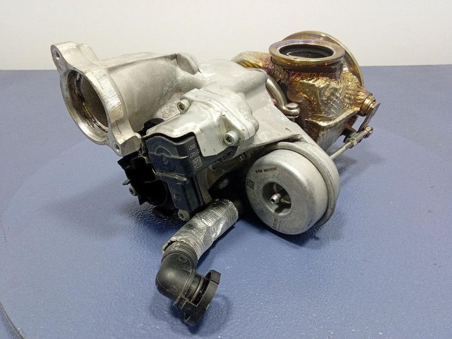 AUDI SQ8 Q8 4M8 4.0 TFSI 507KM PRAWA TURBO-SPRĘŻARKA 0P2145702H DCUE