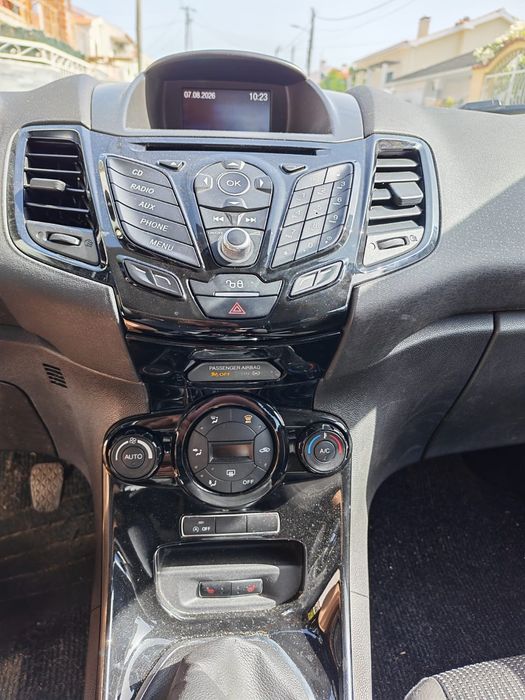 Ford fiesta Titanium531656648909148166