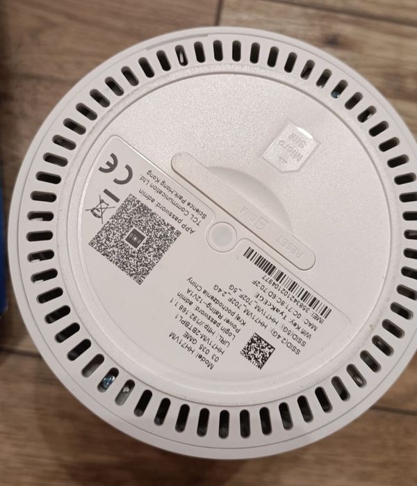 Router na Karte SIM Alcatel HUB 4G LTE Cat.7 300mbps/100mbps 2.4/5ghz