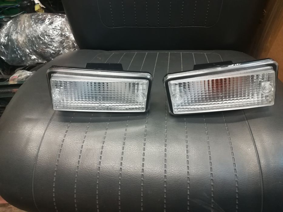 Fiat 126p kierunkowskazy przednie białe szkła nowe fabrycznie