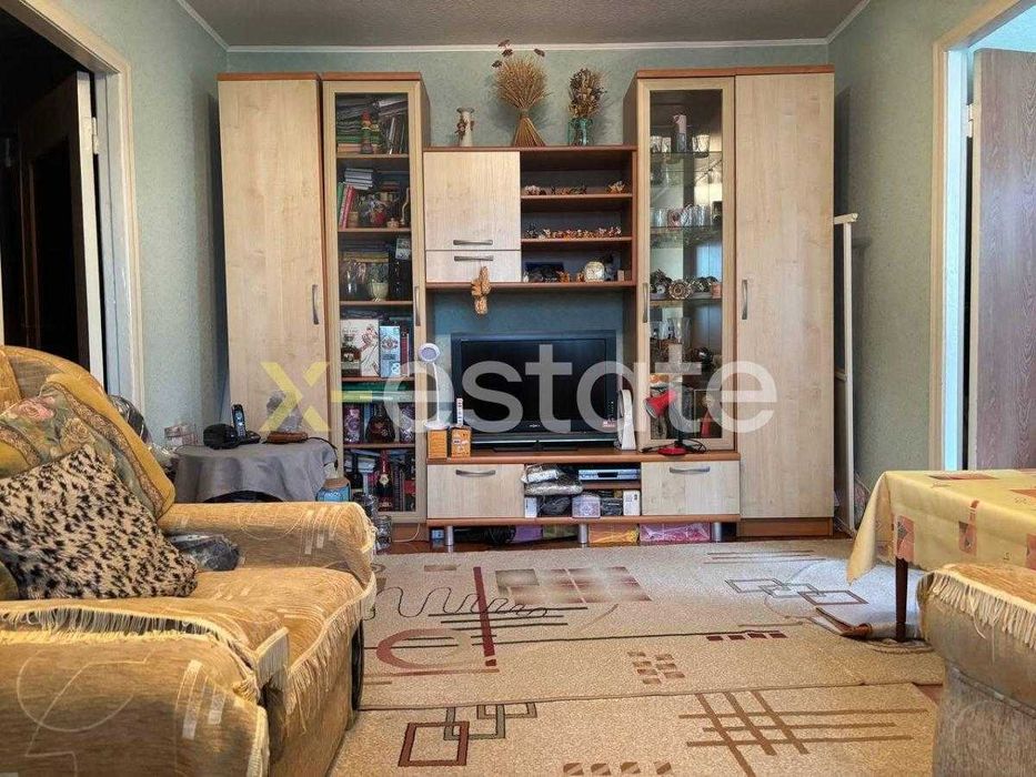 Чудовий варіант на Відрадному 8! Приємна ціна. Розумний торг)