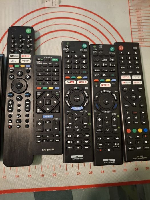 Pilot do telewizora Sony i samsung