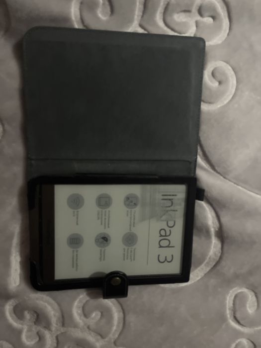 Електронна книга PocketBook inkPad3