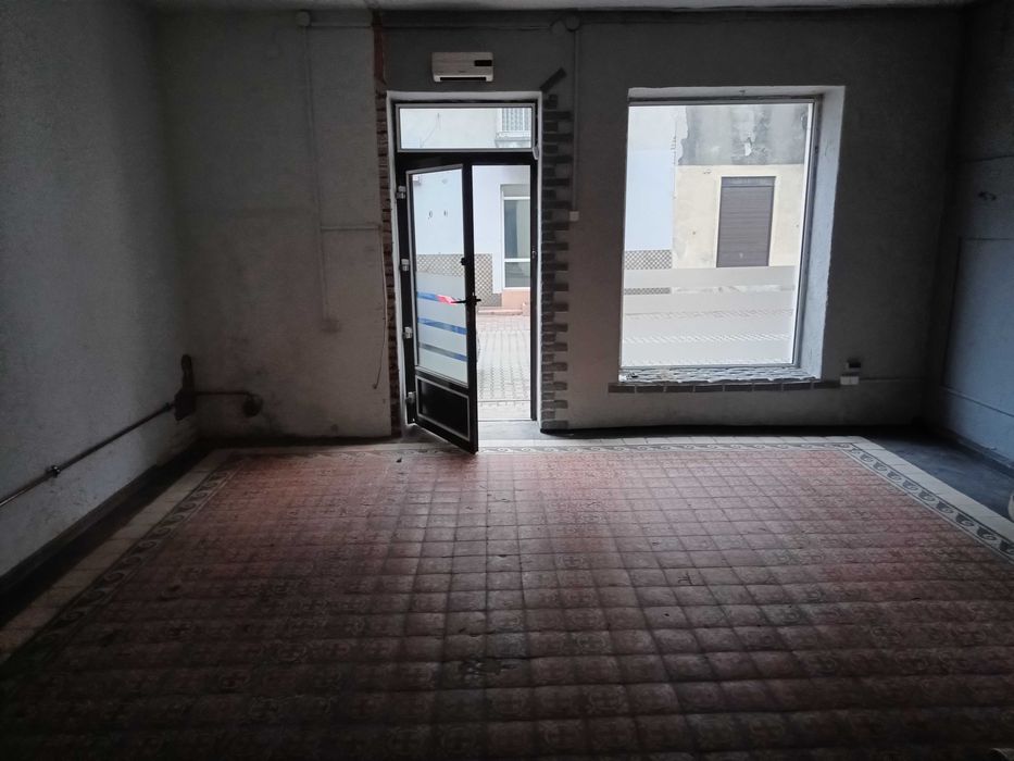 Lokal handlowo-usługowy