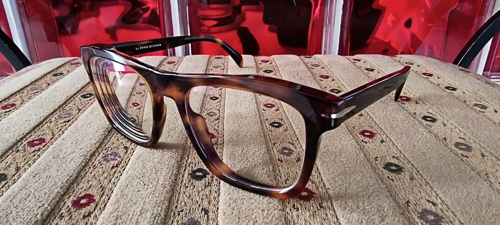 Oprawki David Beckham DB 7020 stan idealny.
