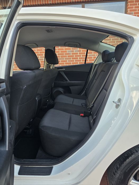 Mazda 3 Sedan 1.6 MZR 110cv