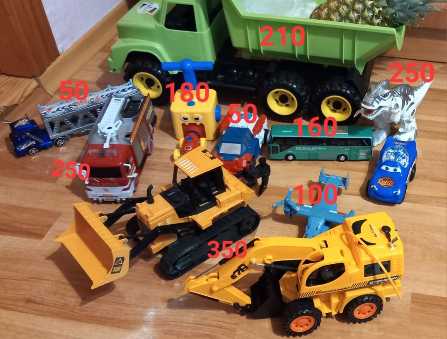 Робот - динозавр