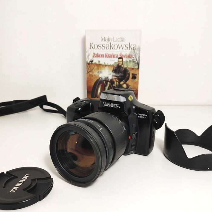 MINOLTA 5000i z obiektywem 28-200 mm 1:3,8-5,6 karta A/S  Na początek