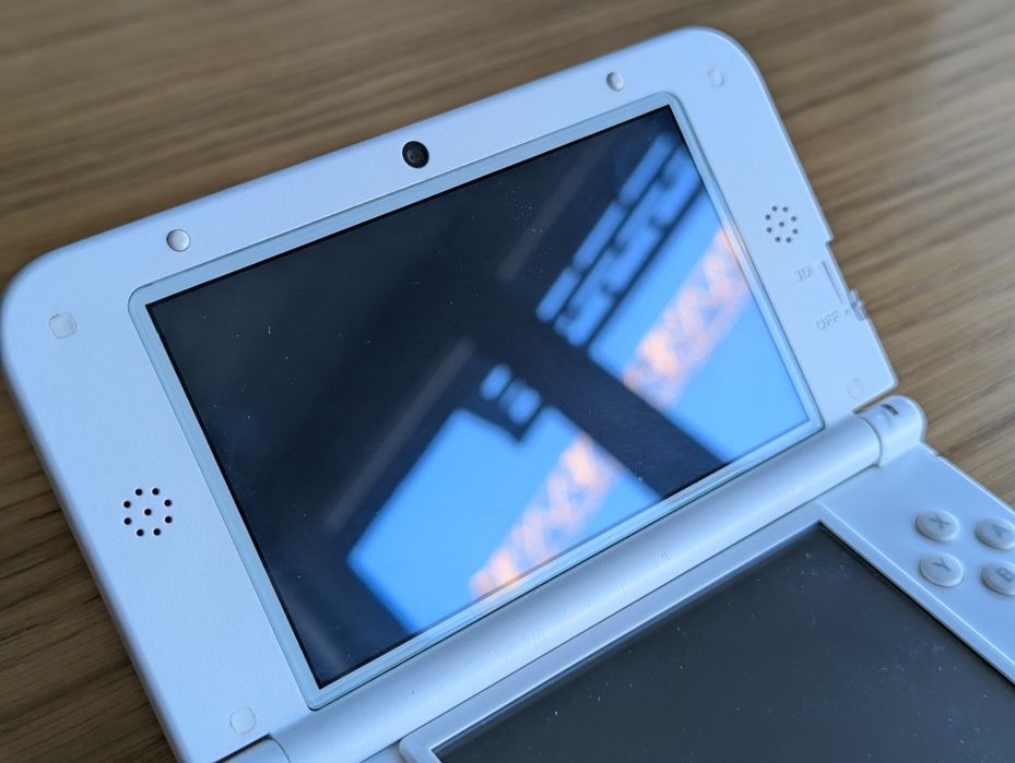 Nintendo 3ds xl + 32 gb флешка Luma більше 20 ігр