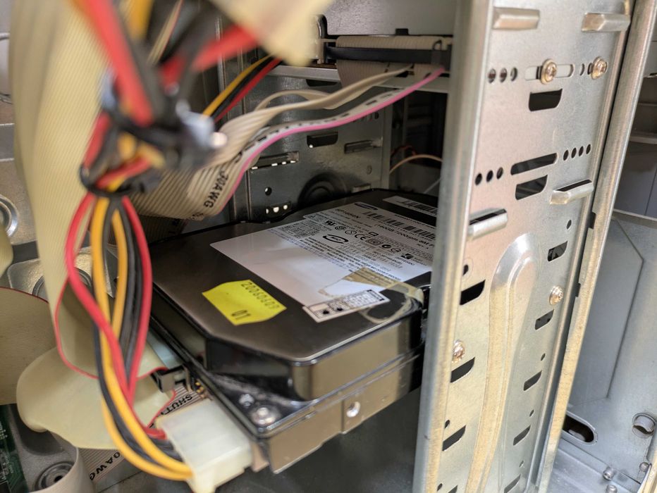 Retro Komputer ASRock K7S8X 462 AMD Athlon XP 2400 Geforce 4 HDD 160GB