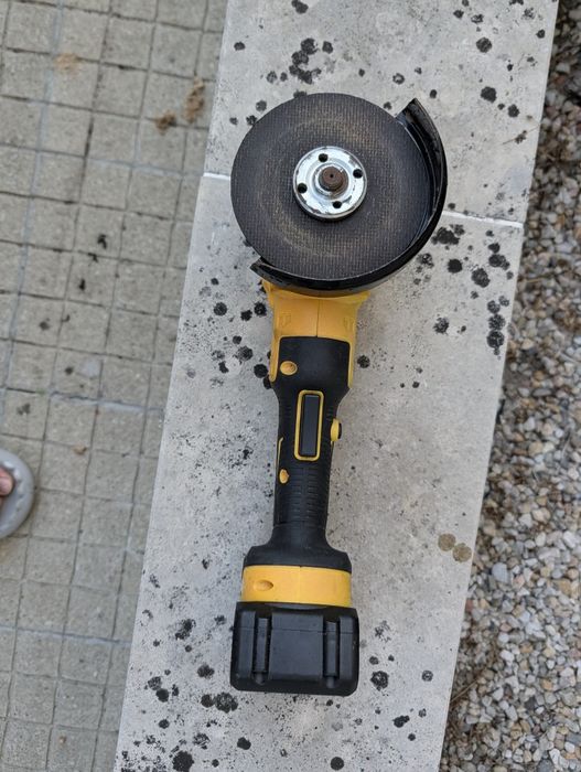 Rebarbadora a bateria