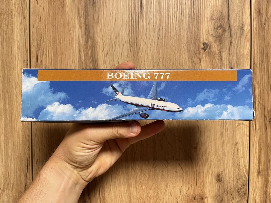 Боинг 777 новый в коробке