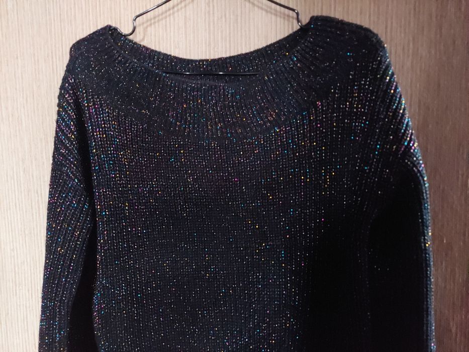 Mohito | czarny sweter | brokat | kolorowa nitka | wyjątkowy