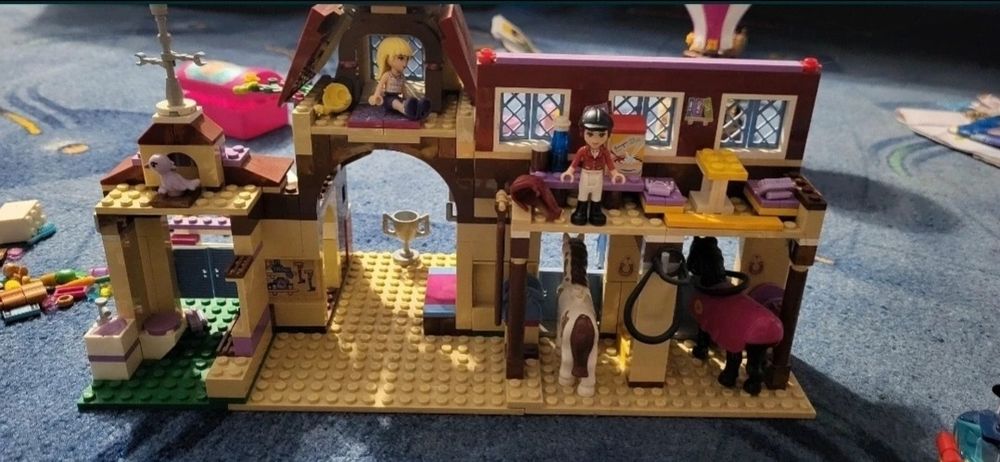 Zestaw mieszany lego friends stajnia