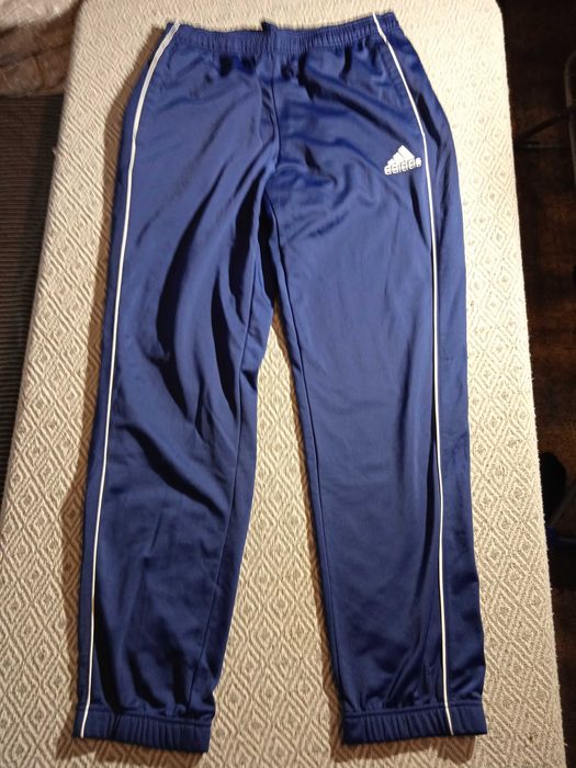 Adidas Taper Nowe spodnie dresowe Rozmiar M SuperCena!