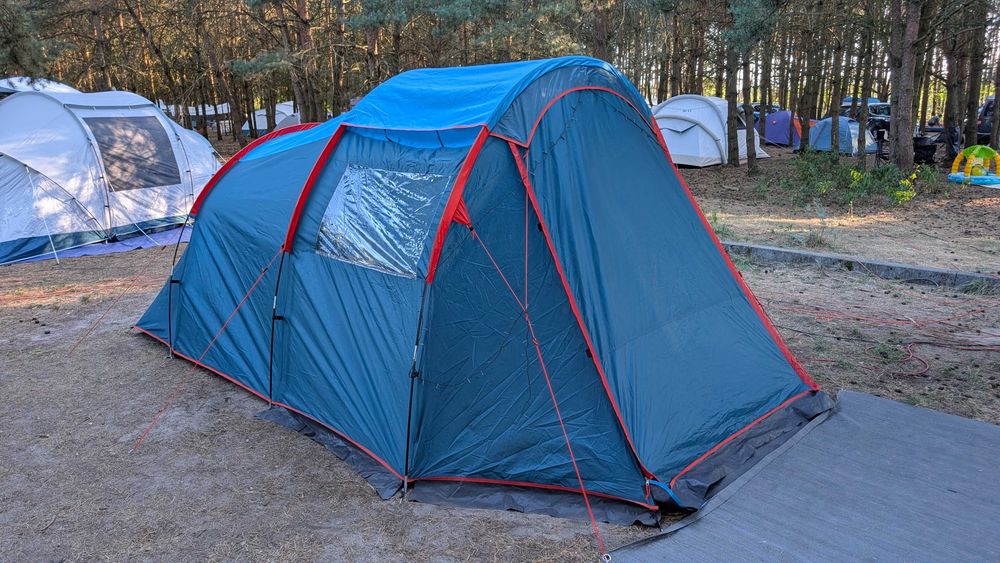Namiot rodzinny 4-osobowy Rocktrail – bardzo dobry stan