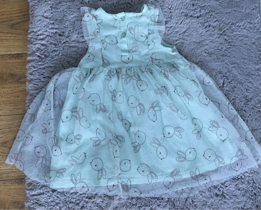 Sukienka z tiulem r.86