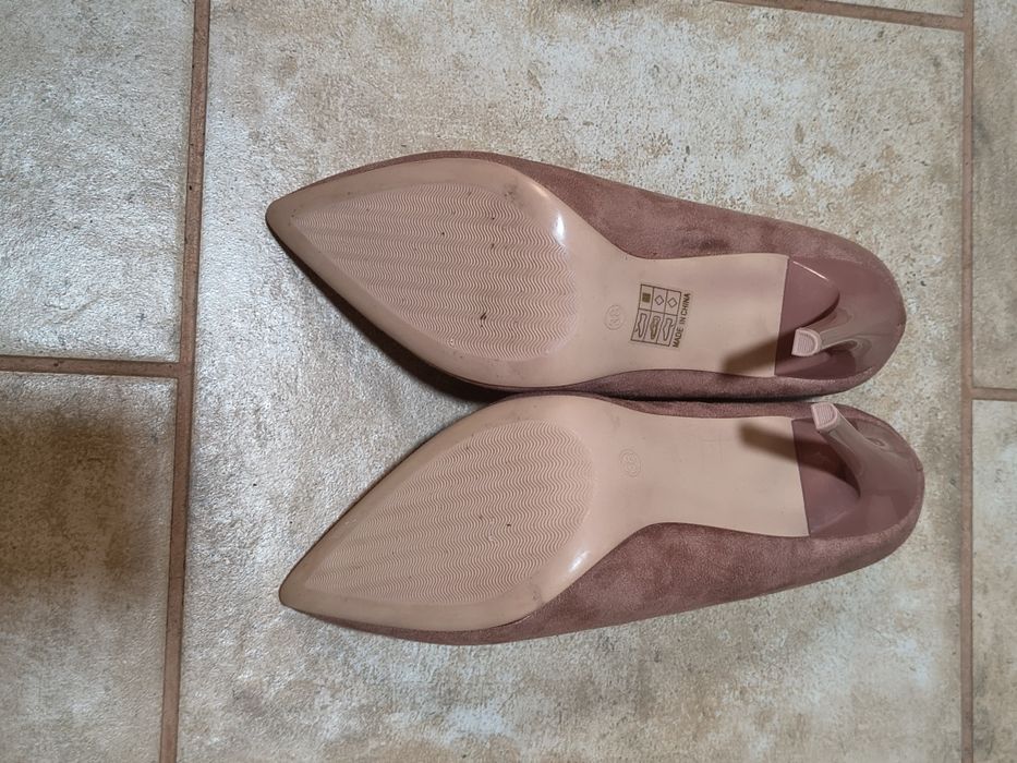 Sprzedam buty na obcasie