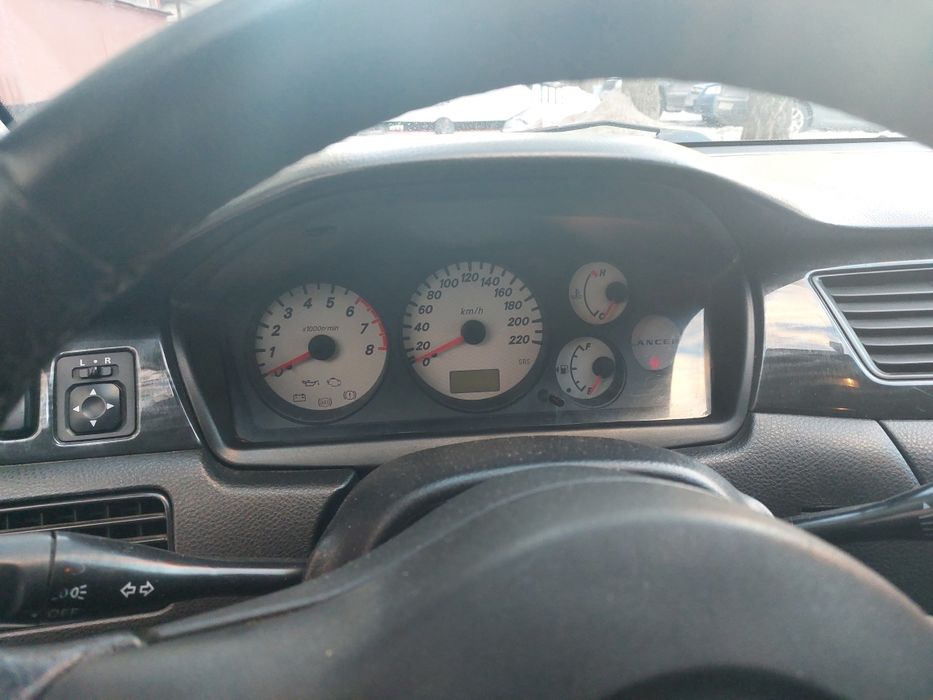 Mitsubishi lancer 9 2008 року 1,6 газ-бензин