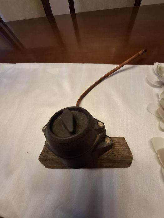 Stary włącznik  PRL,  vintage,  loft.