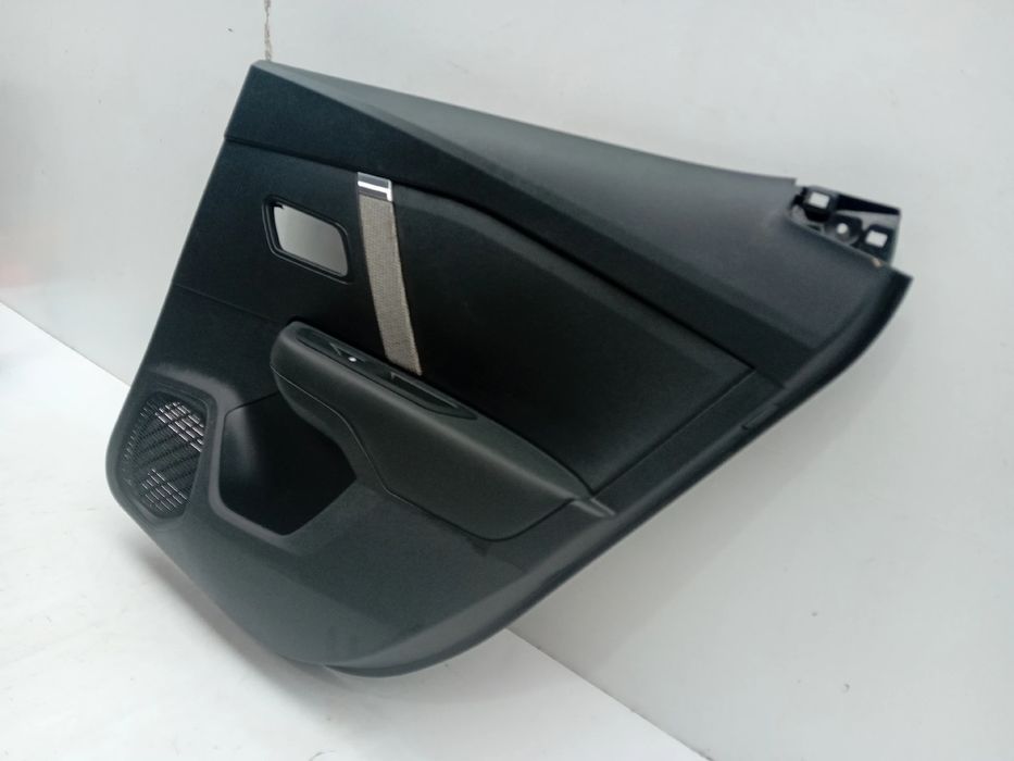 Forra porta / quartela trás direita CITROËN C4 III