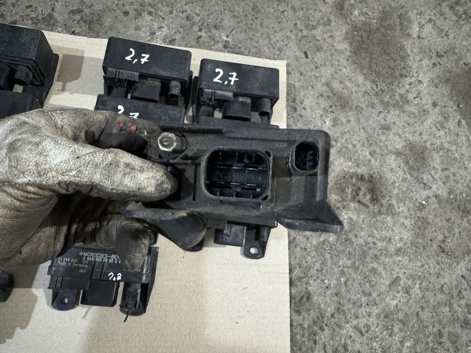 Реле свечей накала свічок Sprinter 2.2 2.7CDI 96-06р LT35 2.5TDI