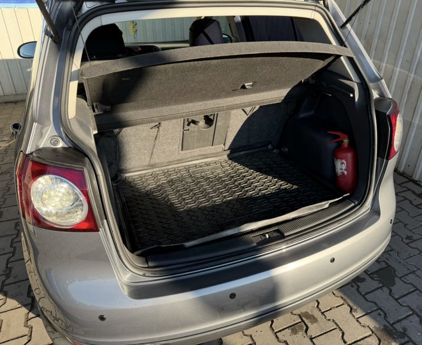 Авто в оренду/під таксі/власні потреби (умови про оренду в описі)