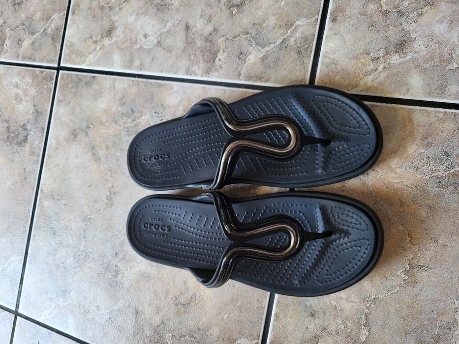 Klapki crocs dual comfort W8 wkł.25.5-26cm