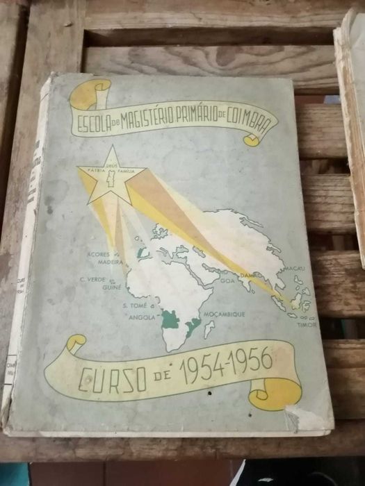 livro antigo de escola do magisterio primario de coimbra 1956
