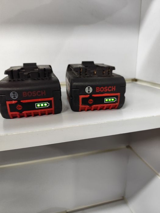 Акумуляторна  Bosch батарея оригінал