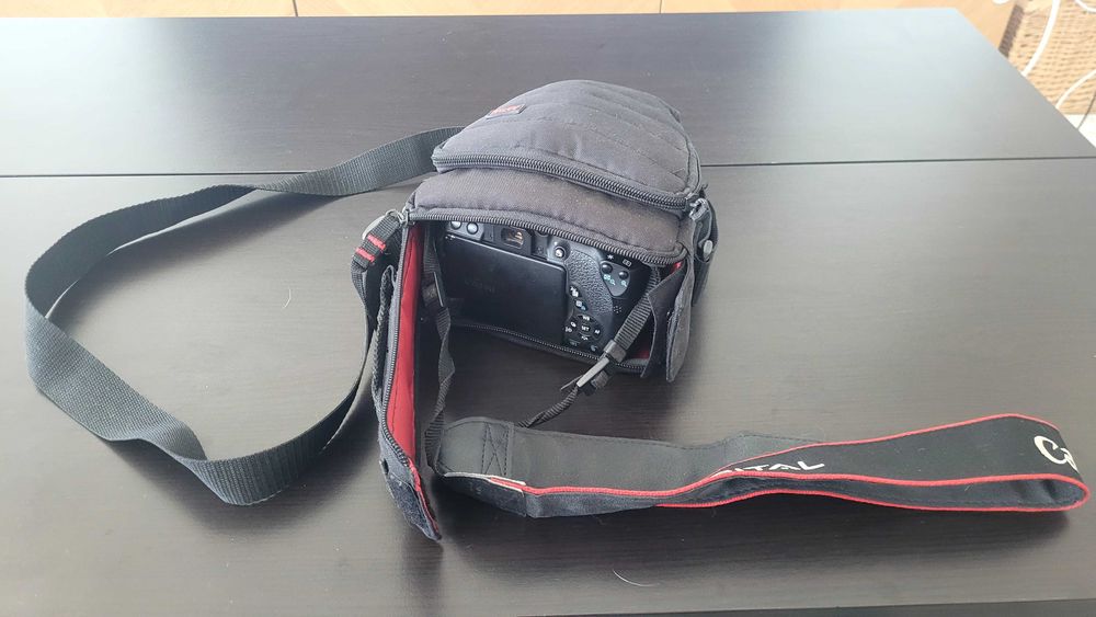 Canon EOS 700D + Lente 18-55mm + Bolsa + 2x Sandisk 32GB