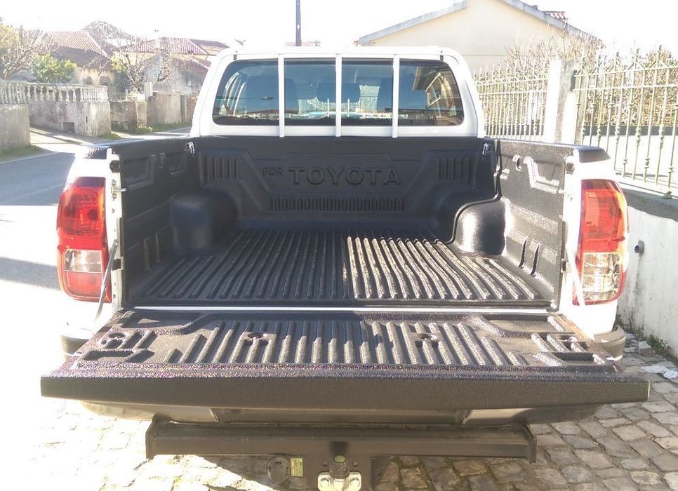 Fundo de caixa Toyota Hilux Cabine dupla