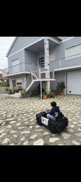 Carro de Polícia eléctrico Criança