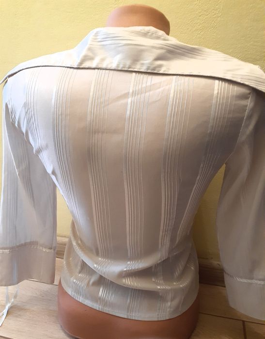 Блуза біла нарядна блузка